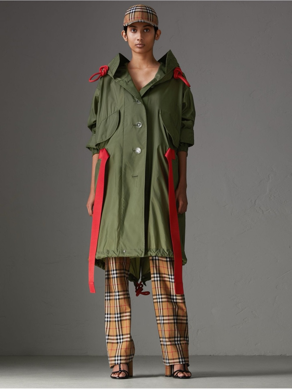 Burberry Olive Green Trench Coat with Red Strap Details - size 6/ medium